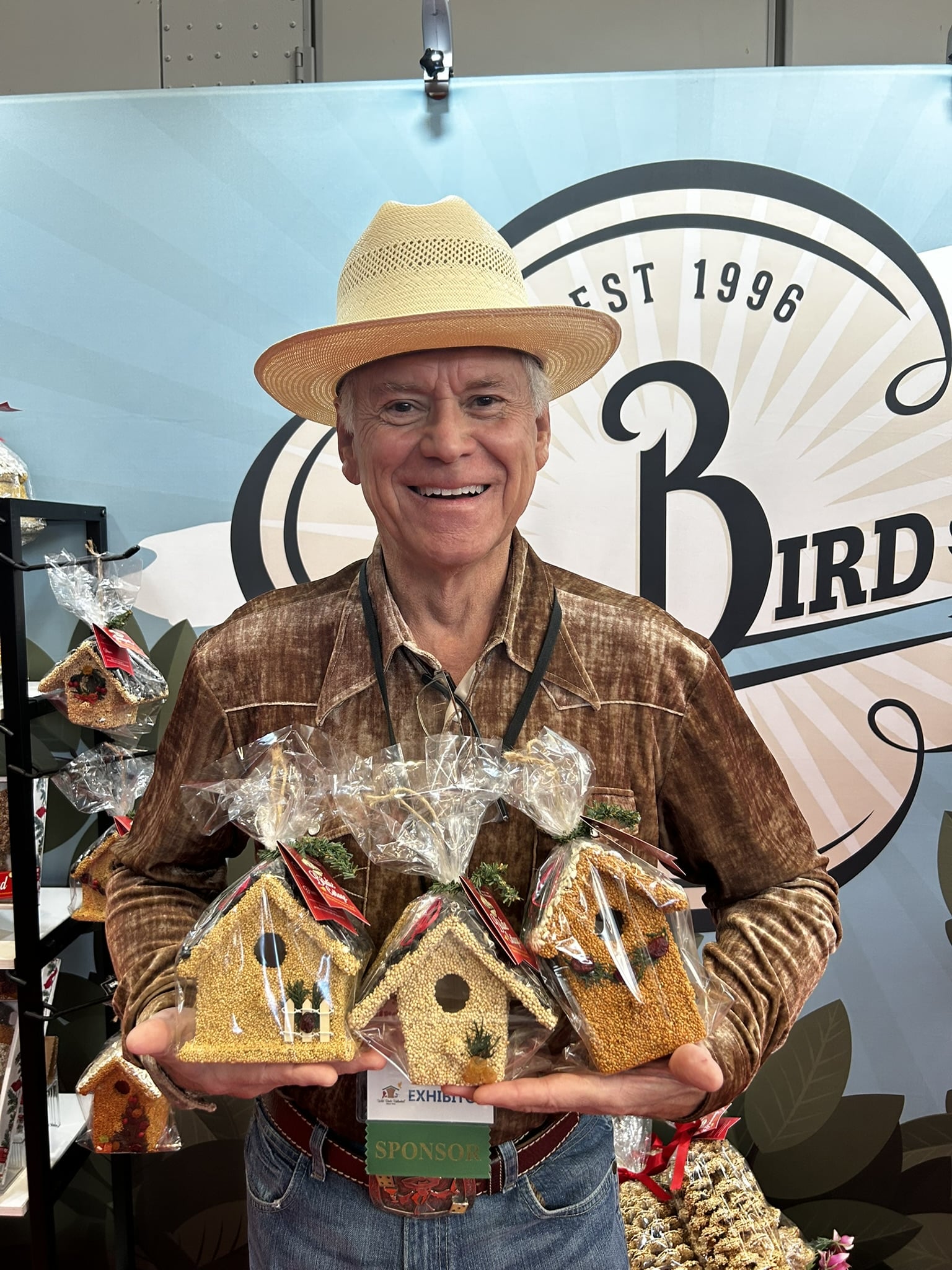 Holiday Birdie Cottage Treat - Image 2